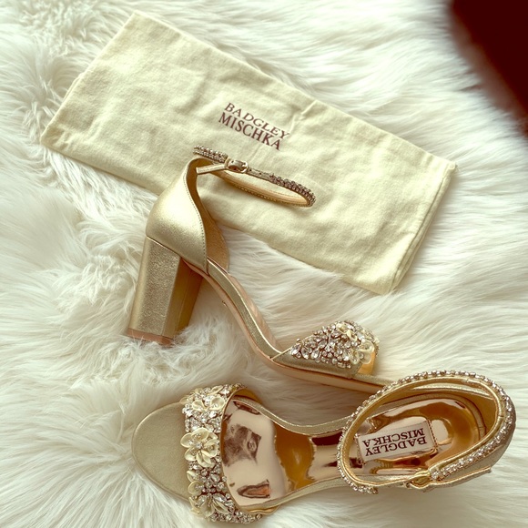 badgley mischka finesse ii heels